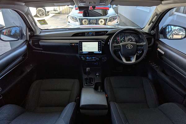 2024 Toyota Hilux SR GUN126R 4X4