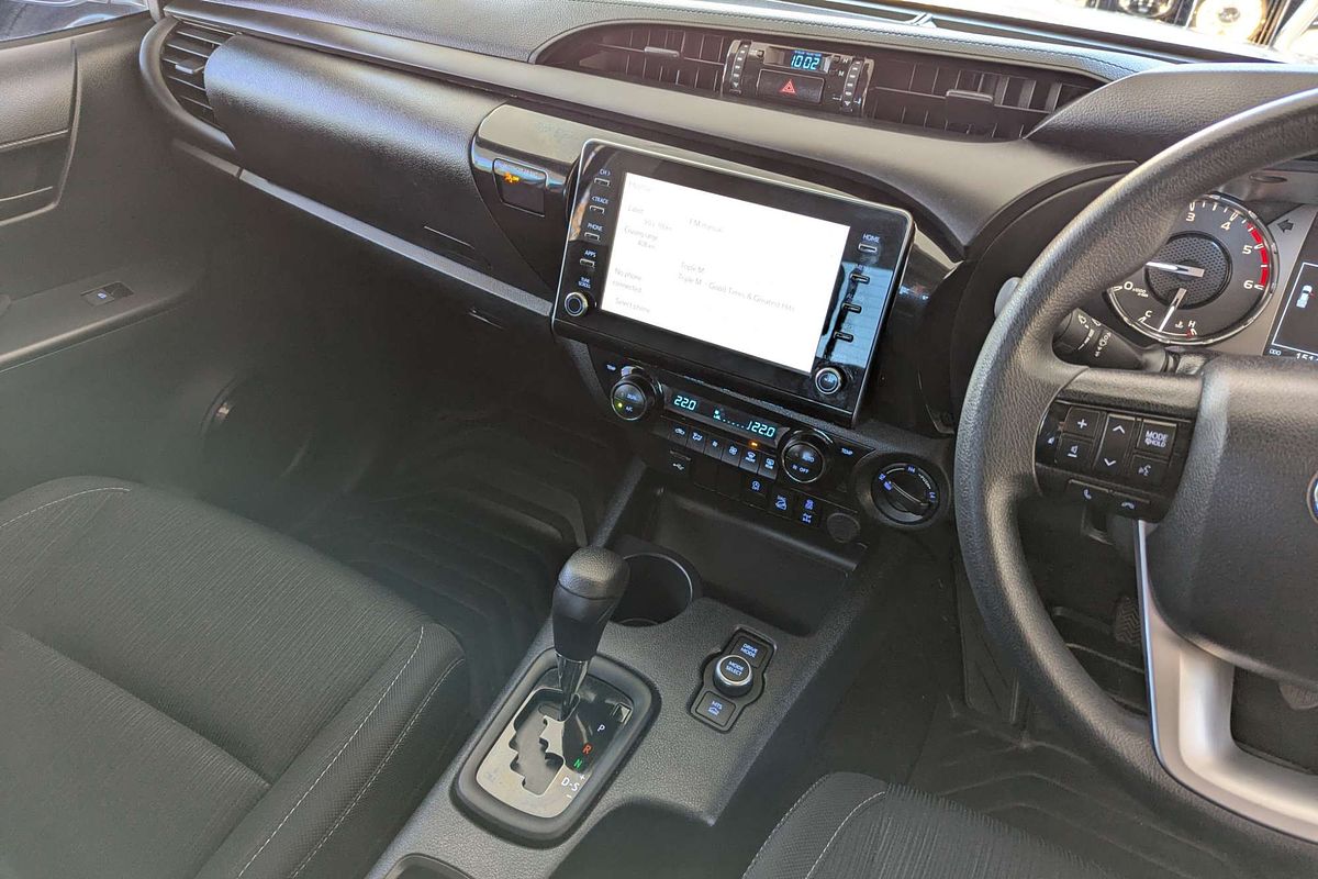 2024 Toyota Hilux SR GUN126R 4X4