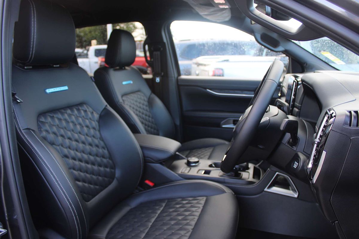 2025 Ford Ranger Platinum 4X4 3.0L