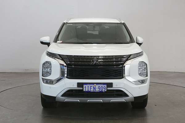 2024 Mitsubishi Outlander LS ZM