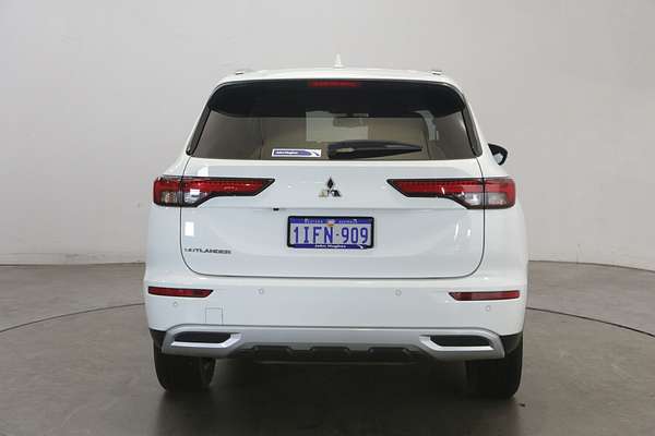 2024 Mitsubishi Outlander LS ZM