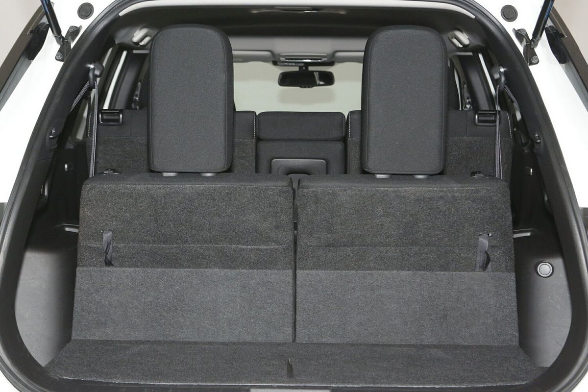 2024 Mitsubishi Outlander LS ZM