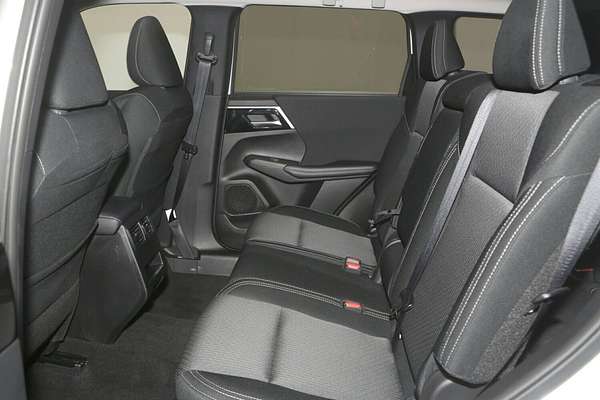 2024 Mitsubishi Outlander LS ZM