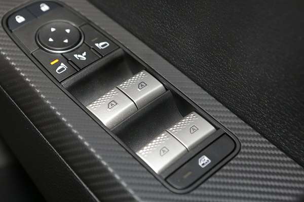 2024 Mitsubishi Outlander LS ZM