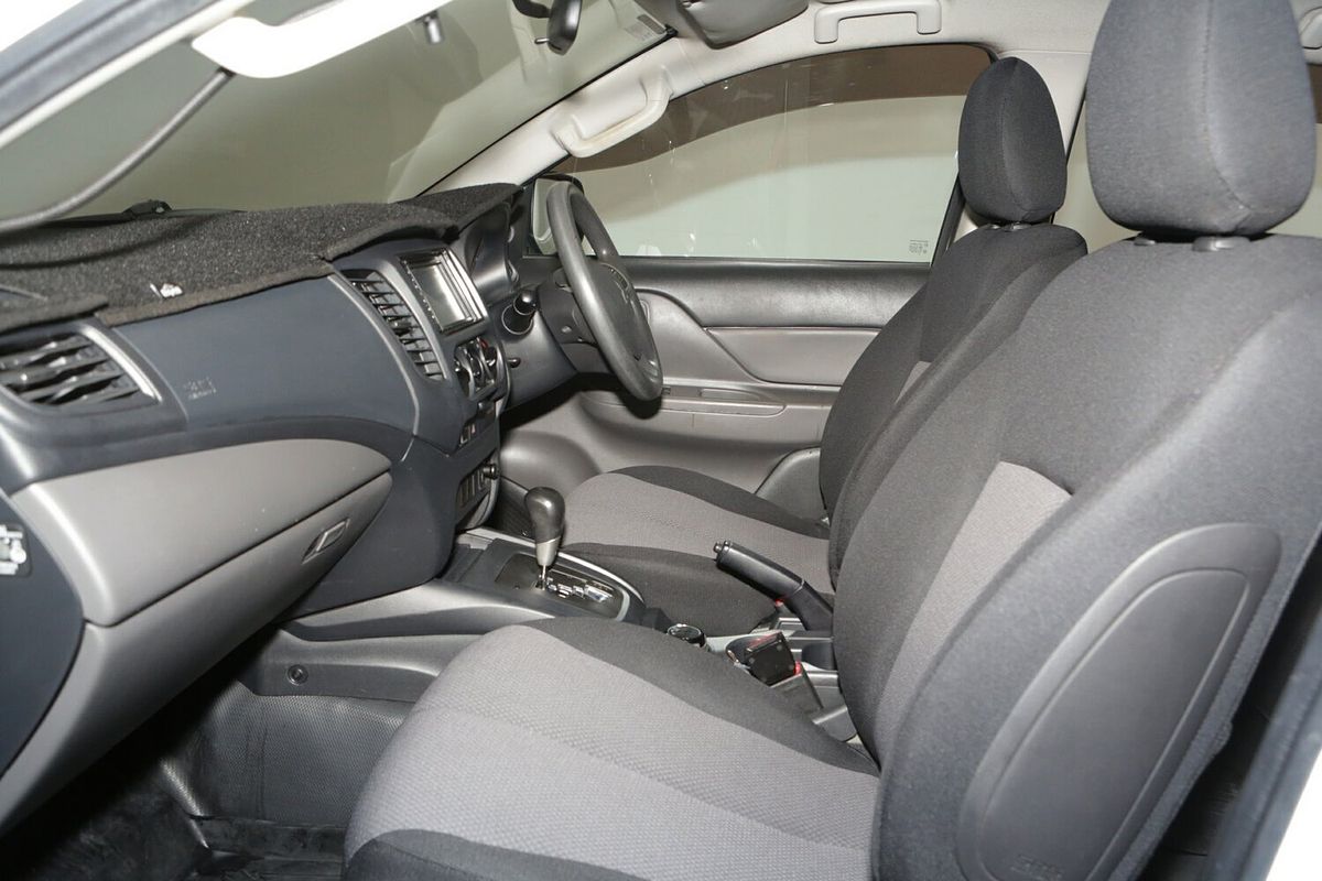 2015 Mitsubishi Triton GLX MQ 4X4