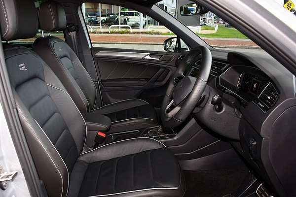 2023 Volkswagen Tiguan 162TSI R-Line 5N