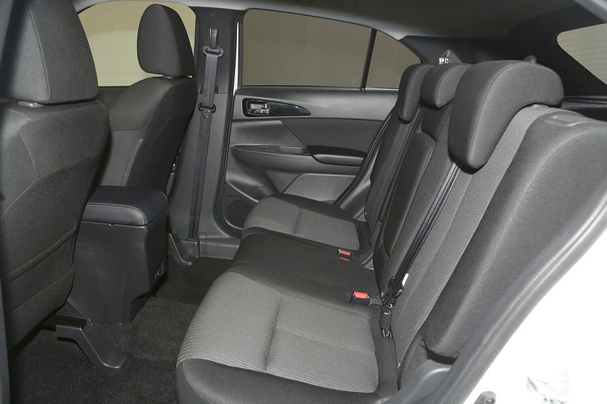 2024 Mitsubishi Eclipse Cross LS YB