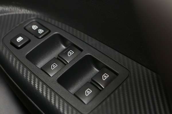 2024 Mitsubishi Eclipse Cross LS YB
