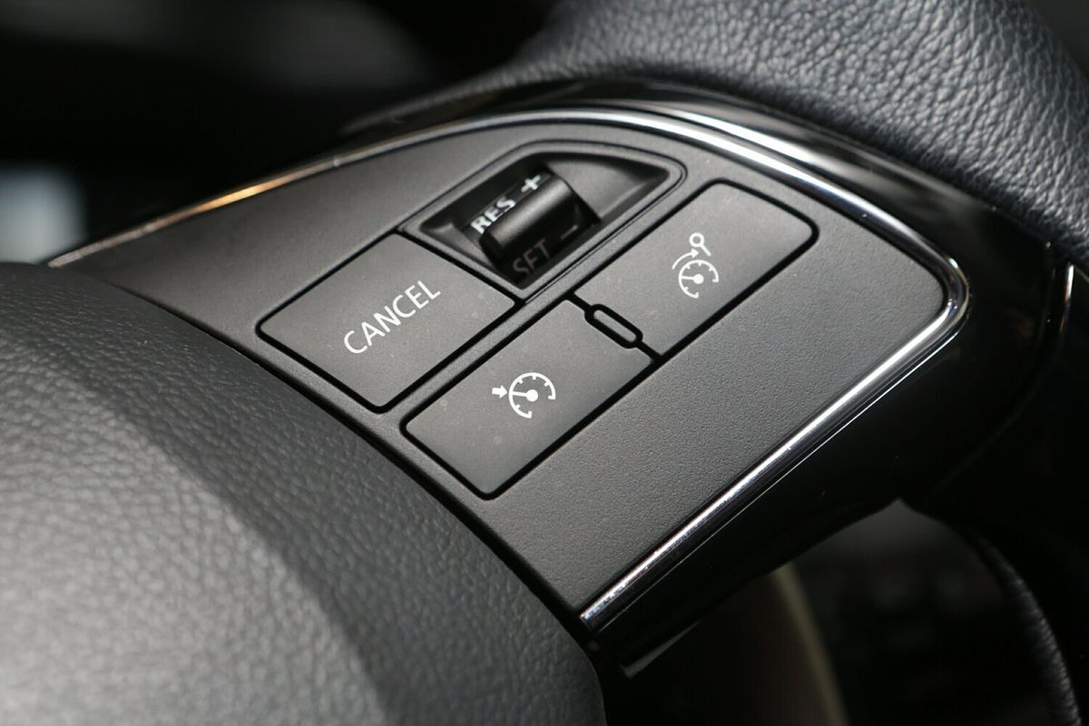 2024 Mitsubishi Eclipse Cross LS YB