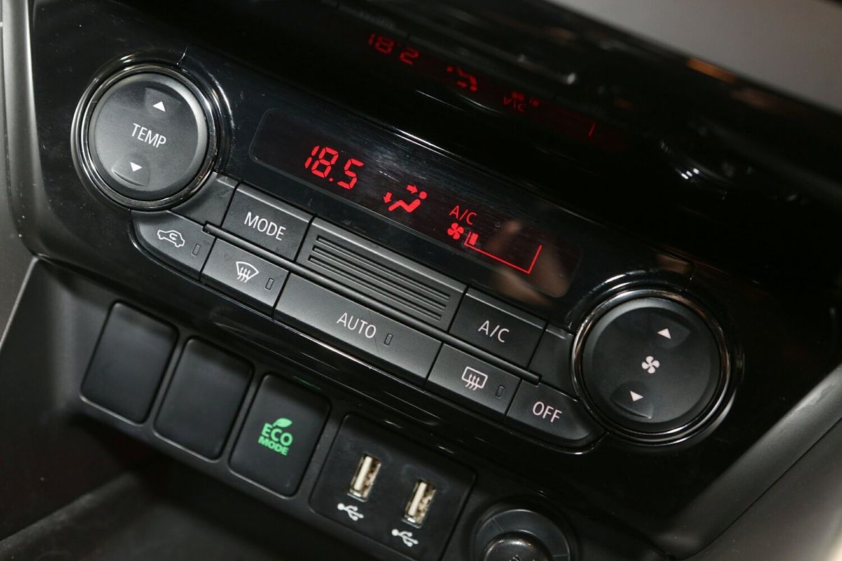 2024 Mitsubishi Eclipse Cross LS YB