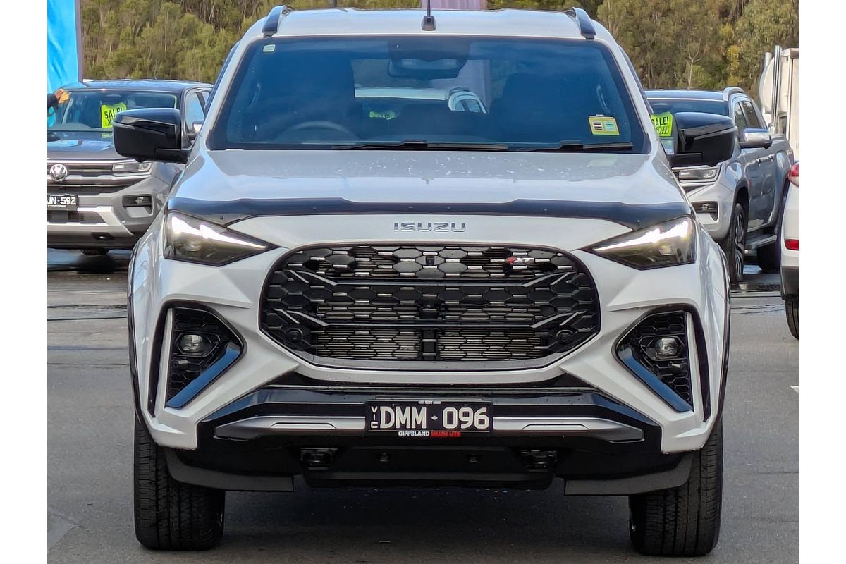 2025 Isuzu MU-X X-TERRAIN