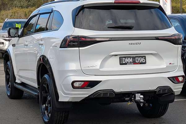 2025 Isuzu MU-X X-TERRAIN