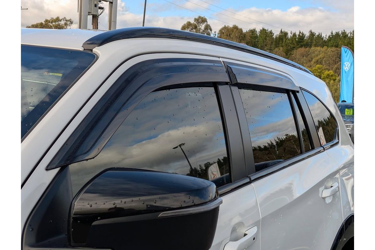2025 Isuzu MU-X X-TERRAIN