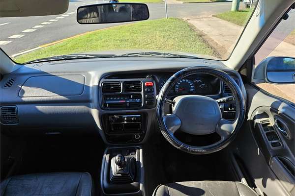 2001 Suzuki XL-7 JA
