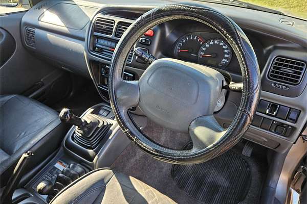 2001 Suzuki XL-7 JA