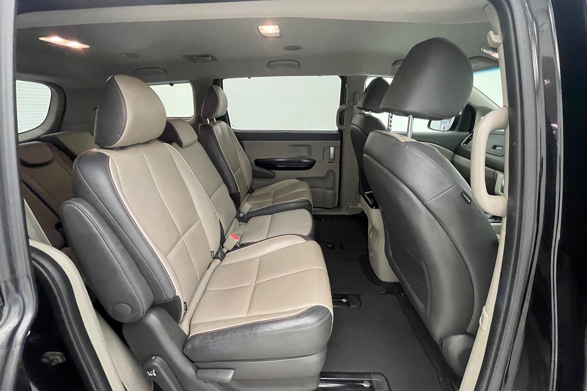 2018 Kia Carnival Platinum YP