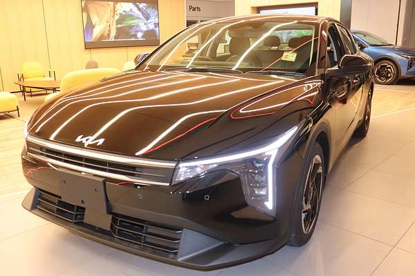 2025 Kia K4 Sport+ CL4m