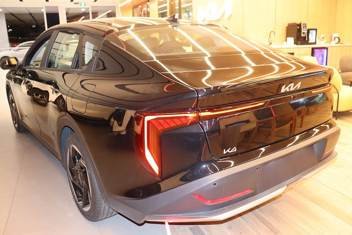 2025 Kia K4 Sport+ CL4m