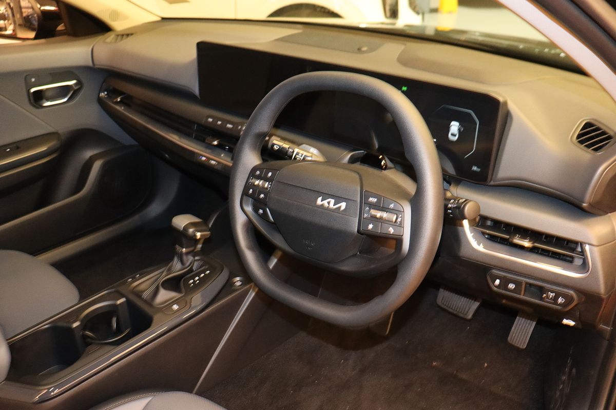 2025 Kia K4 Sport+ CL4m