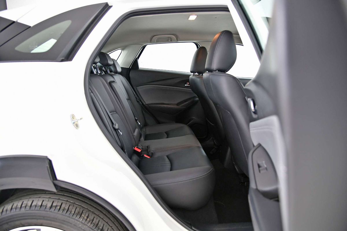 2022 Mazda CX-3 sTouring DK