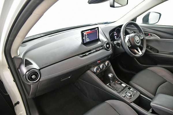 2022 Mazda CX-3 sTouring DK