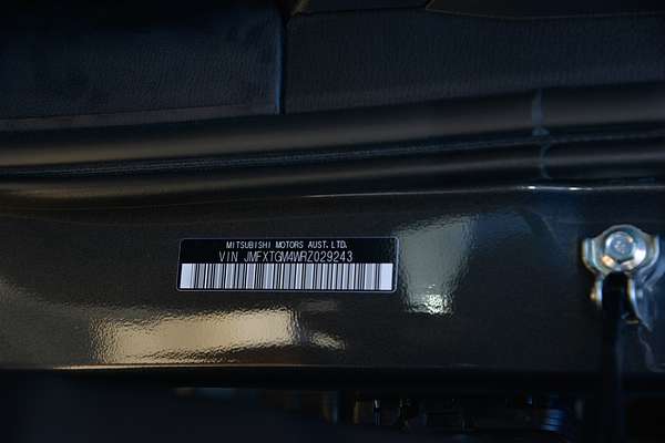 2024 Mitsubishi Outlander ES ZM