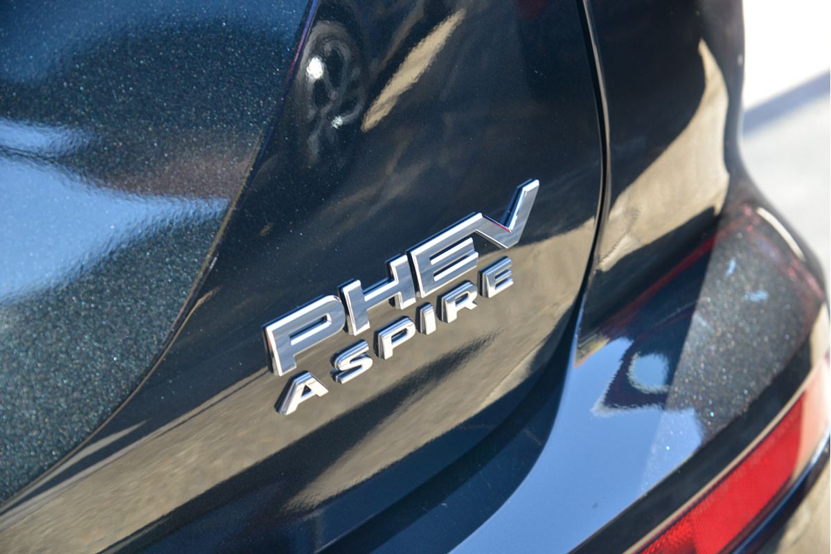 2024 Mitsubishi Outlander PHEV Aspire ZM