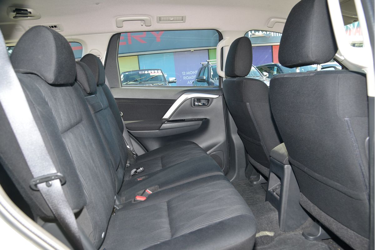 2024 Mitsubishi Pajero Sport GLX QF