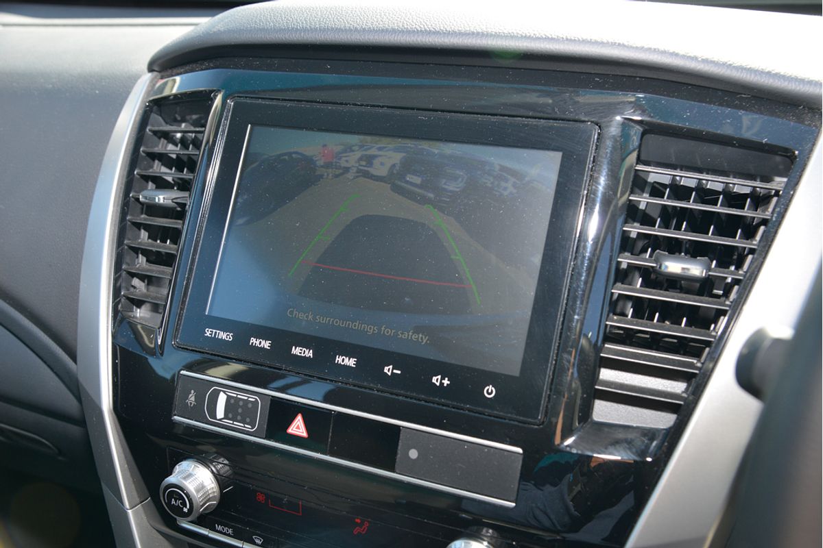 2024 Mitsubishi Pajero Sport GLX QF