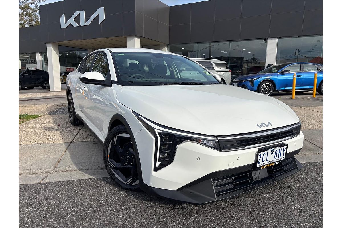 2025 Kia K4 Sport CL4m
