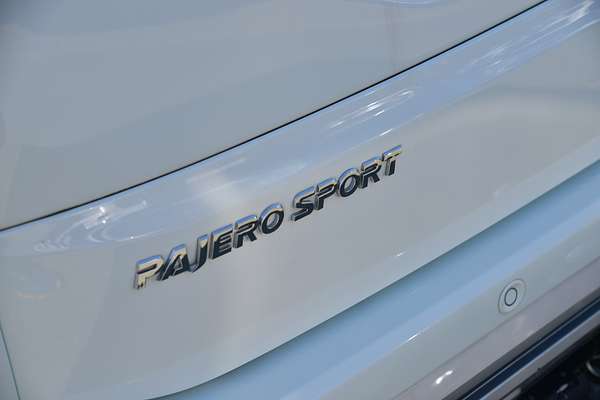 2024 Mitsubishi Pajero Sport GLX QF