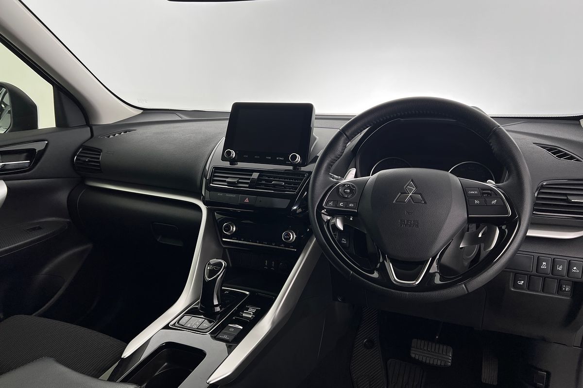 2024 Mitsubishi Eclipse Cross PHEV ES YB