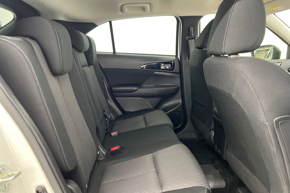 2024 Mitsubishi Eclipse Cross PHEV ES YB
