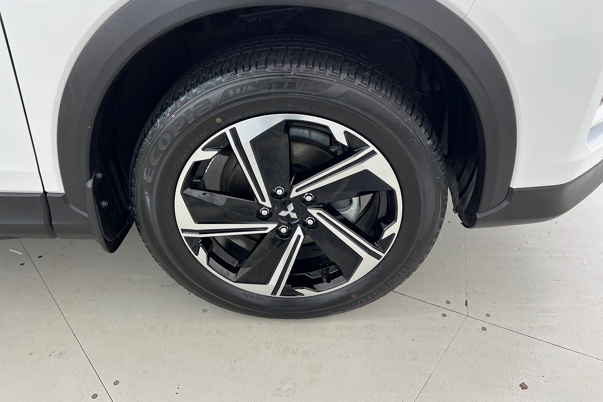 2024 Mitsubishi Eclipse Cross PHEV ES YB
