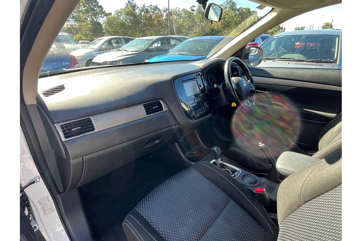 2015 Mitsubishi Outlander LS ZK