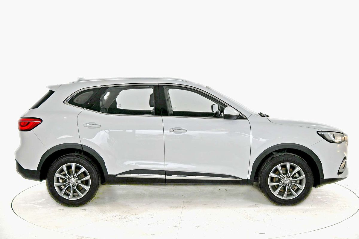 2022 MG HS Excite SAS23