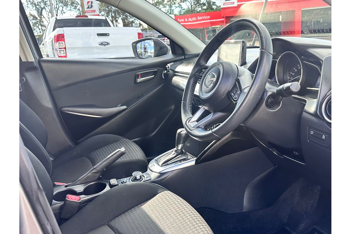 2017 Mazda 2 Maxx DJ Series