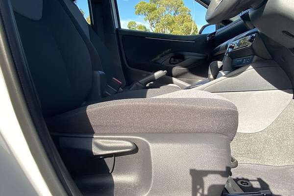 2024 Toyota Yaris Ascent Sport Hybrid MXPH10R