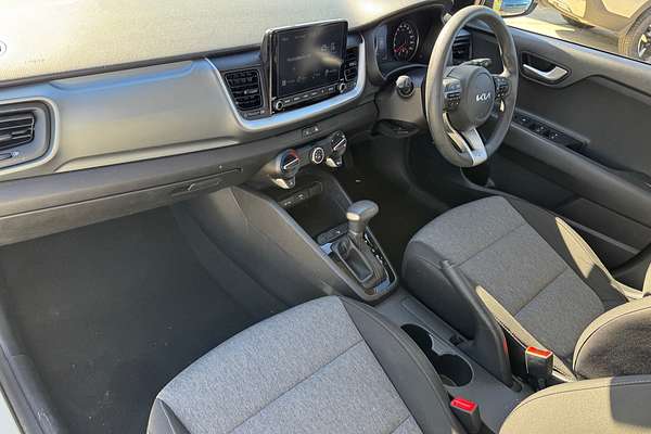 2023 Kia Stonic S YB