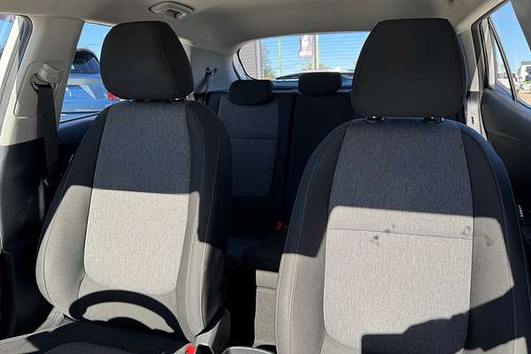 2023 Kia Stonic S YB
