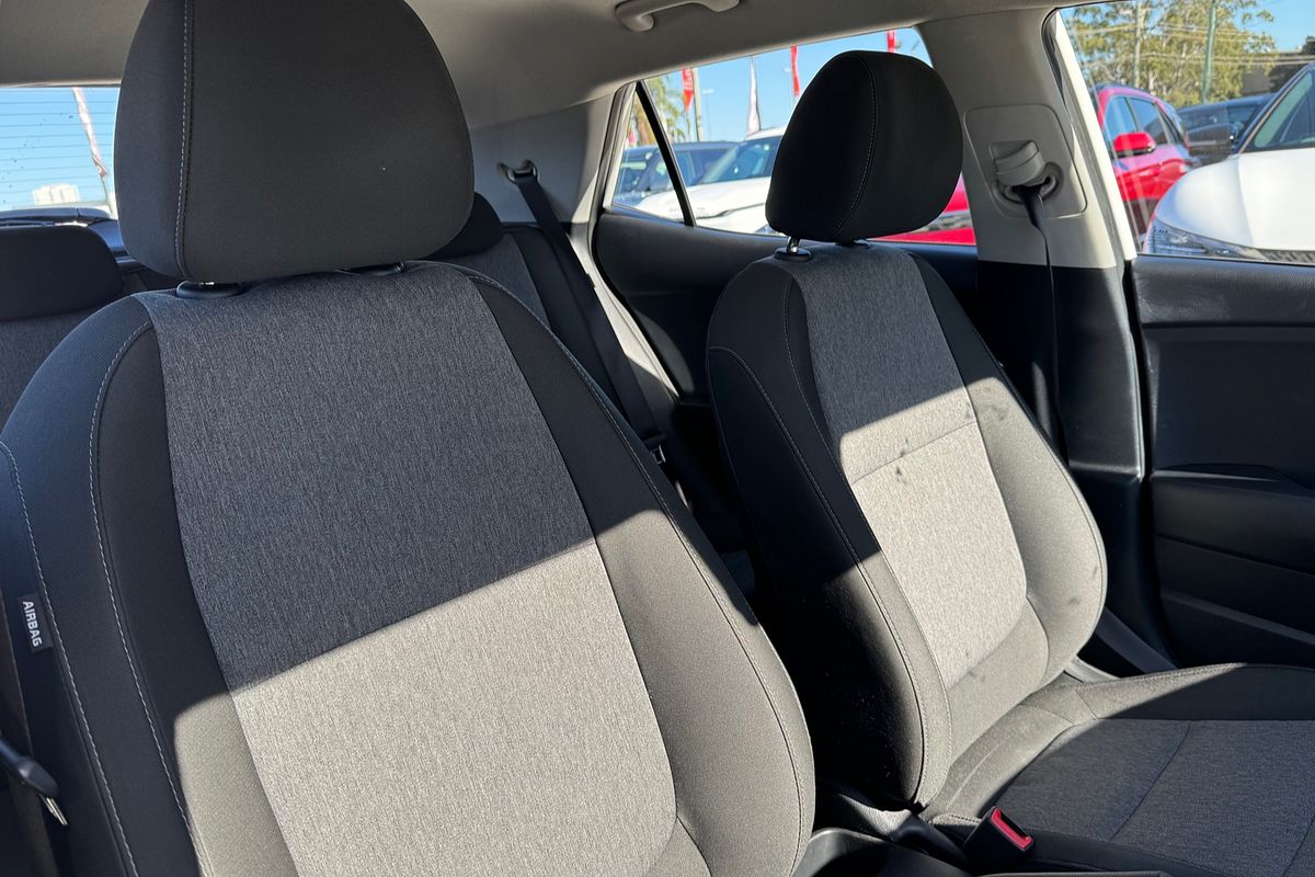 2023 Kia Stonic S YB
