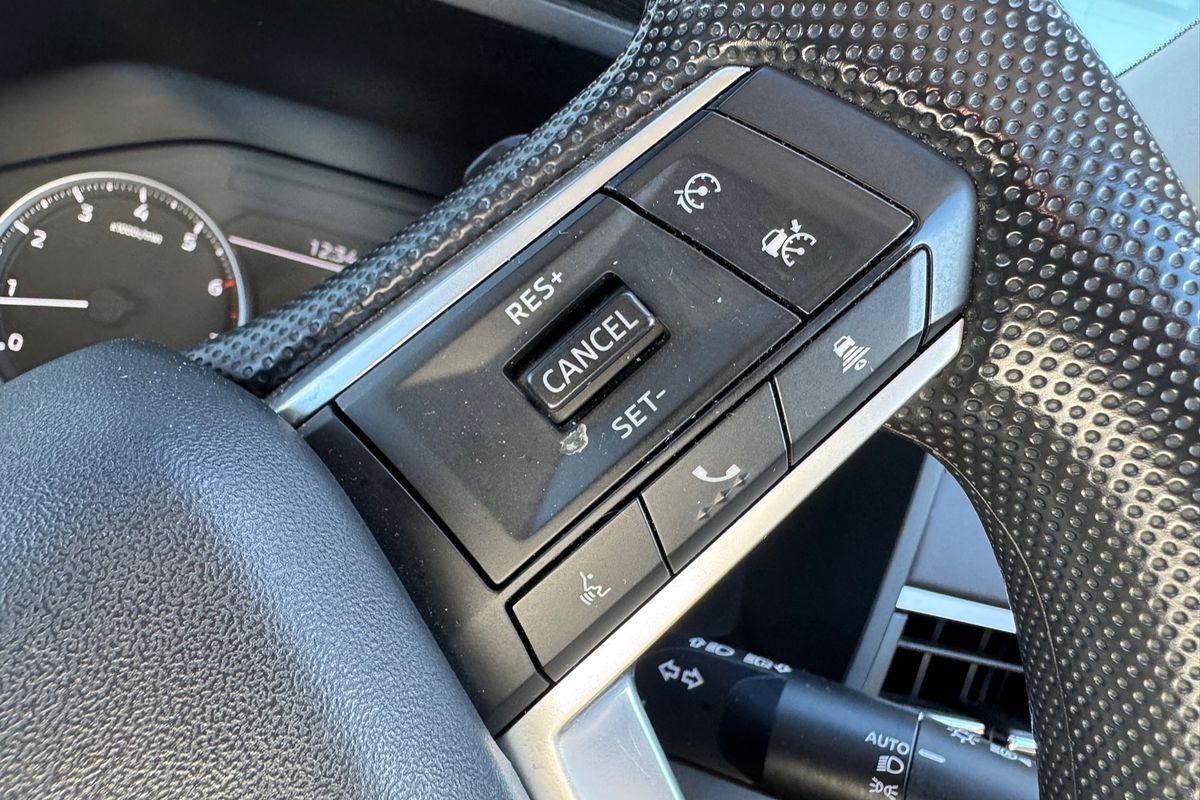 2023 Mitsubishi Outlander ES ZM