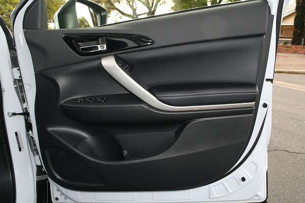 2024 Mitsubishi Eclipse Cross PHEV Exceed YB