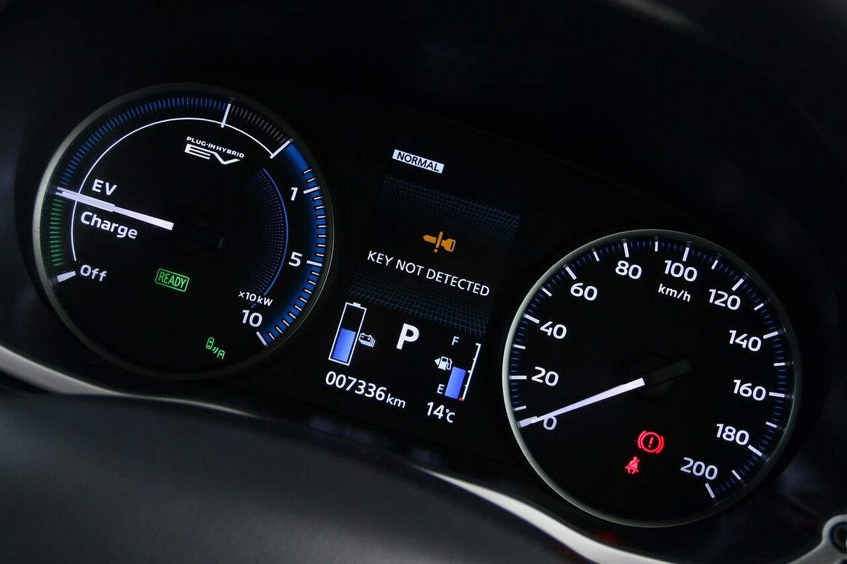 2024 Mitsubishi Eclipse Cross PHEV Exceed YB