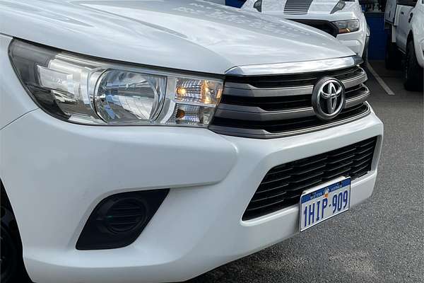 2015 Toyota Hilux SR GUN126R 4X4