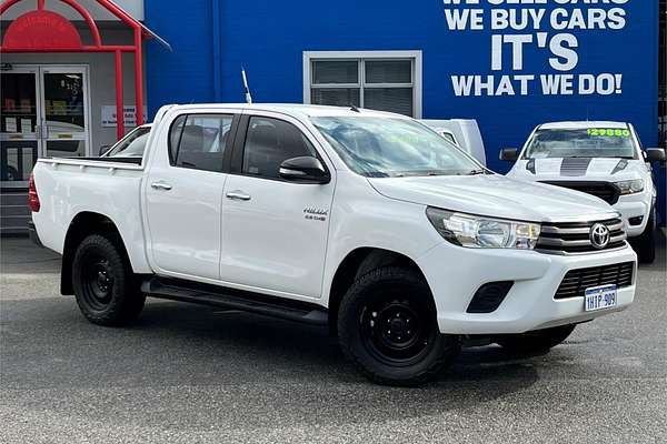 2015 Toyota Hilux SR GUN126R 4X4