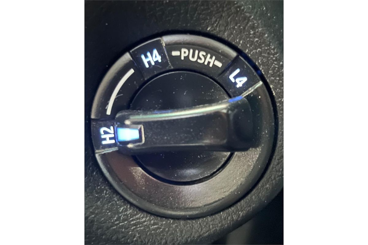2015 Toyota Hilux SR GUN126R 4X4