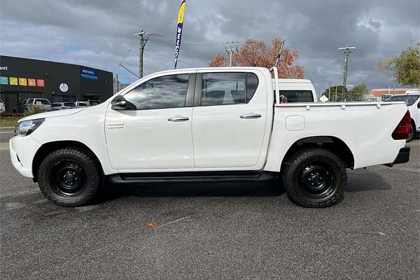 2015 Toyota Hilux SR GUN126R 4X4