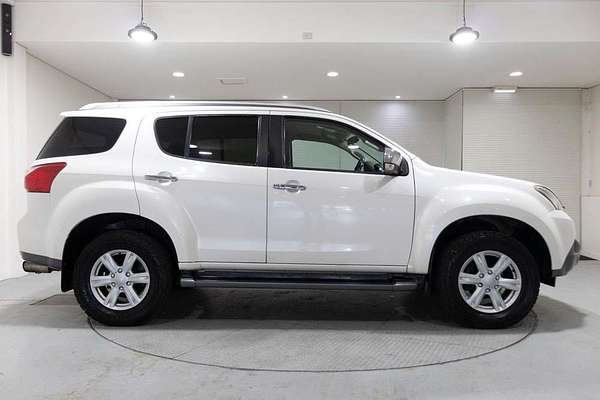 2014 Isuzu MU-X LS-T