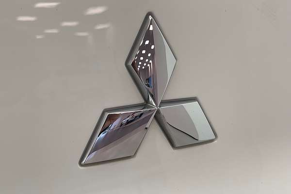 2024 Mitsubishi Eclipse Cross ES YB